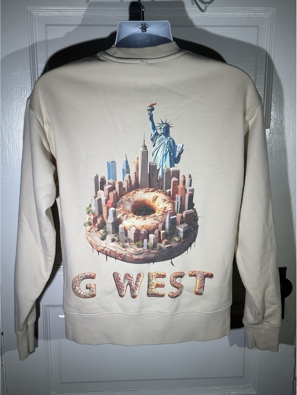 G West NYC Donut Heavy Premium Crewneck Sweatshirt Cream Off-White Men’s XS